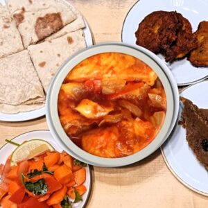 Lohicurry ja Ruti Ateria